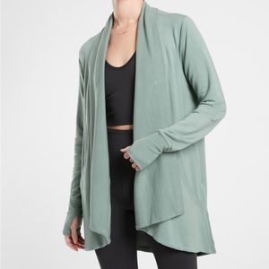 NWT Athleta Pranayama Wrap XS